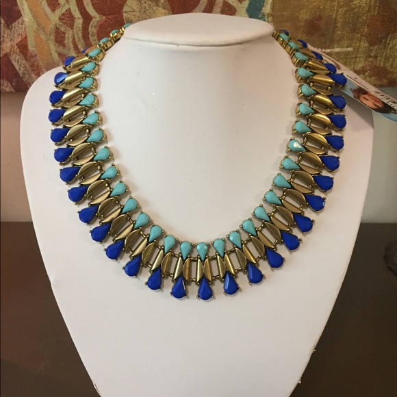 Jewelry - Statement necklace